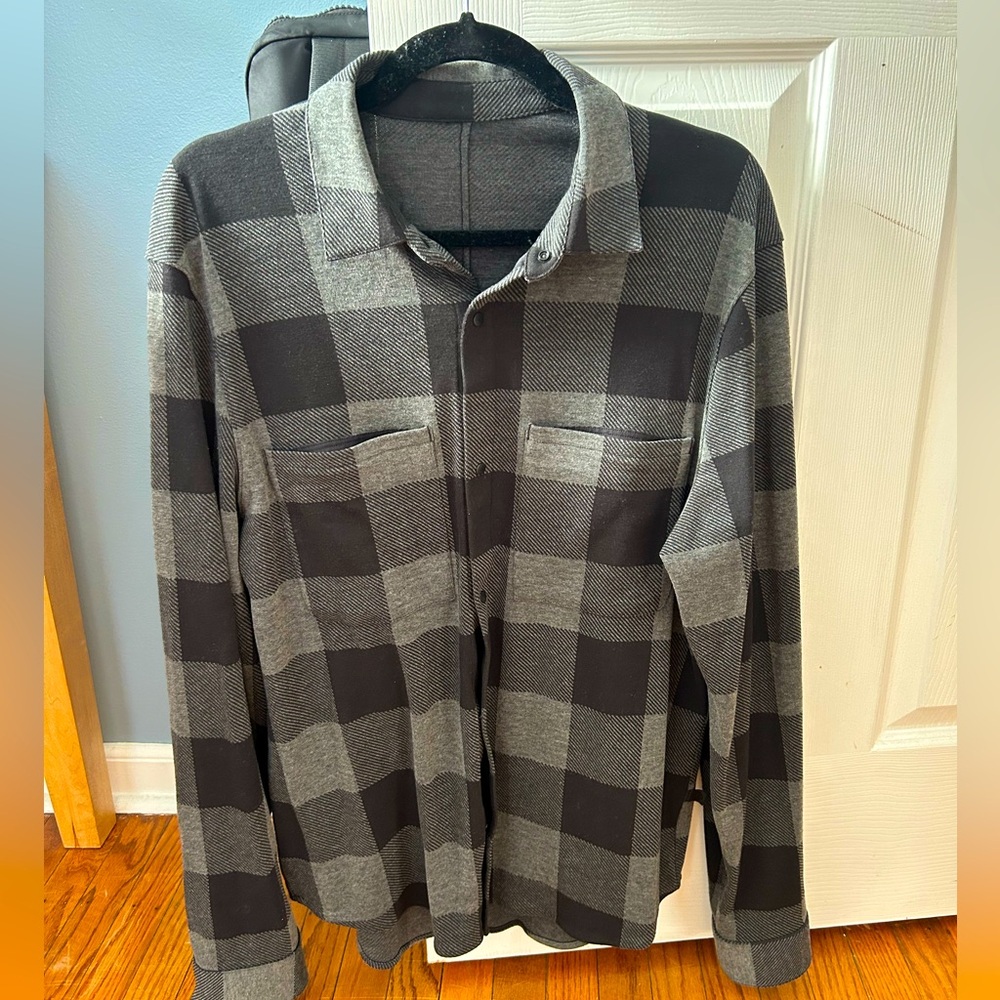 Lululemon Men’s Soft Knit Overshirt - Medium - Black/Grey